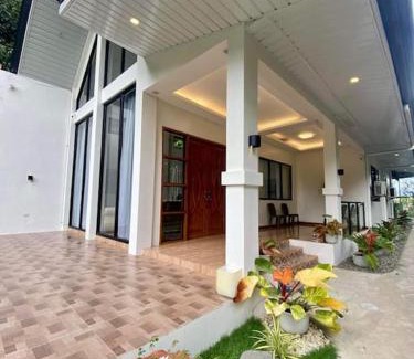 Dipolog House | Casa Darcera