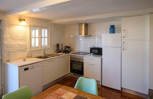 Amarante House | Casa Das Caneiroas Lovely 2-Bed House in Amarante