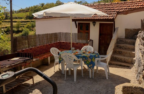Baiao House | Casa das Lages - Three Bedroom House, Sleeps 7