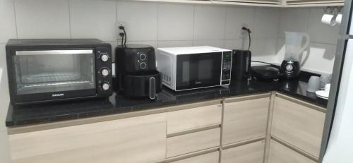 Aparecida House | Casa das Rosas! Bairro Nobre! Próximo a Basílica Nacional