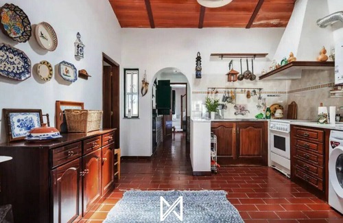 Santana de Cambas House | Casa Das Rosas - Historic Family Home