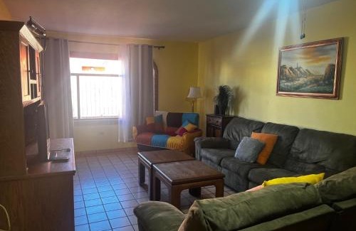San Felipe House | Casa de al lado - 2 bedroom house w/bonus bunkhouse!