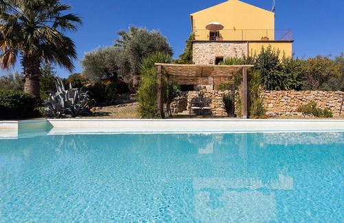 Aidone House | Casa de Arena with pool, Aidone-Piazza Armerina