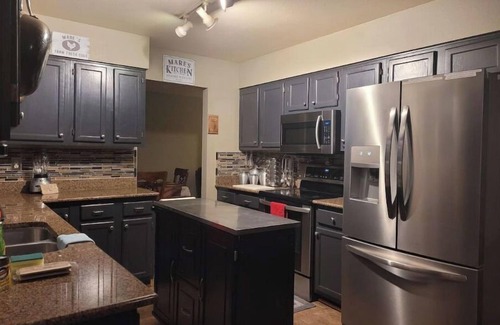 Security-Widefield House | Casa De Bennie