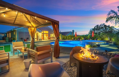 Rancho Del Oro House | Casa De Cadena/Air Hockey, Games, Firepit, BBQ