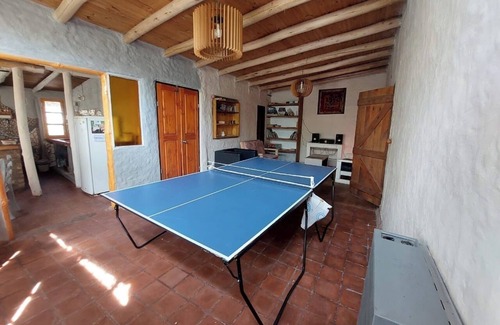 Bajada del Agrio Cottage | Casa de Campo Los Cerezos. Para Descansar Junto al río y la Naturaleza