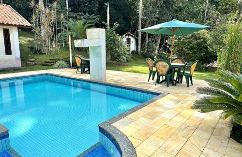 Duas Barras House | Casa de Campo com piscina, lago e Wi-fi