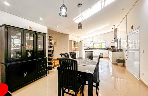 Itapevi House | Casa de campo com Wi-Fi, piscina e churrasqueira