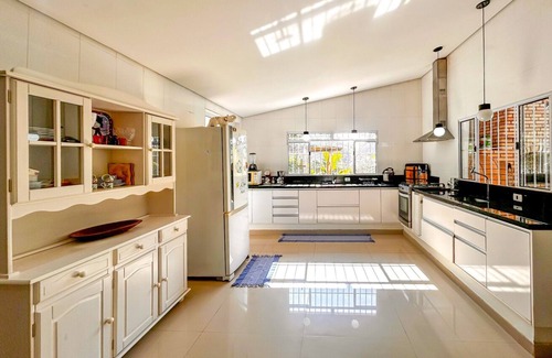 Itapevi House | Casa de campo com Wi-Fi, piscina e churrasqueira