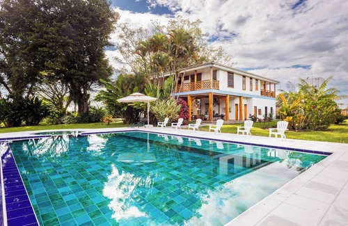 Armenia House | Casa de Campo el Edén