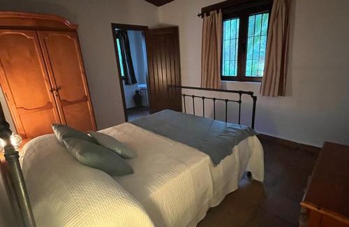 Canete la Real Villa | Casa de campo Fuencaliente, entorno natural, chimenea, piscina