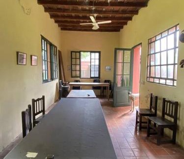 Gowland House | Casa de campo “Los Ombues”