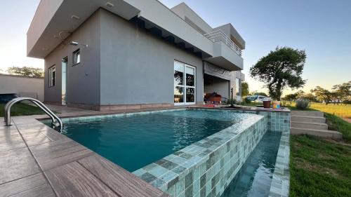 Itai House | Casa de Campo na Represa, Rivieira de Santa Cristina III