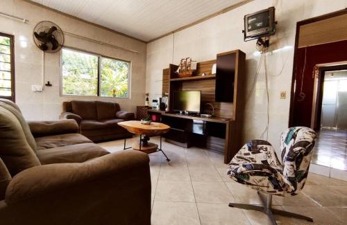 Encantado House | Casa de campo, Piscina e Cristo