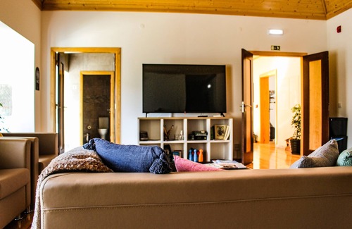 Gois Cottage | Casa de Campo Vale do Ceira, Quarto de Casal. Na Bela e Pacata Vila de Góis