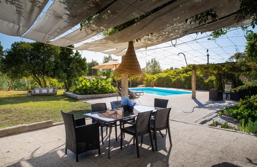 Pevidem Cottage | Casa de Carido - Family Holiday House w private swimming pool