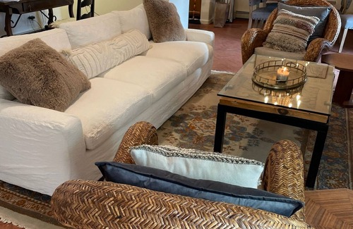 Southside House | Casa de Carol - Charming 3-bedroom light-filled townhome in SE Santa Fe w/WiFi