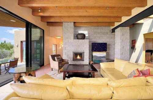 Las Campanas House | Casa de Cielo Azul | 1 Bed, 2 Bath