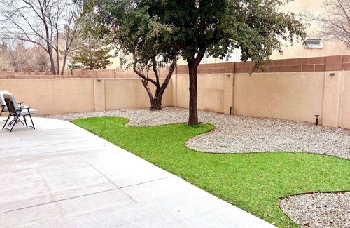 North Valley House | Casa de Cozy w/Hot Air Balloon Views