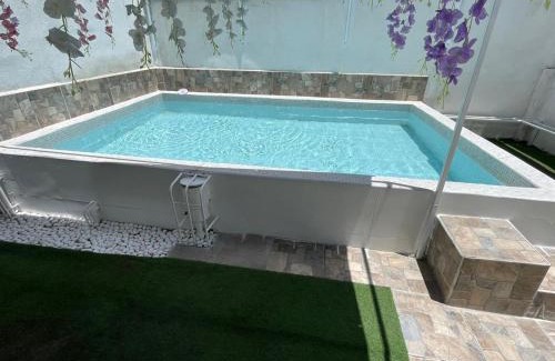 Leon House | Casa de descanso con piscina Galileos