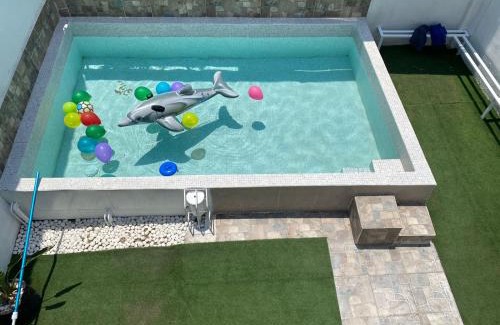 Leon House | Casa de descanso con piscina Galileos