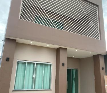 Coqueiro House | Casa de dois pavimentos para a COP30 em Belém