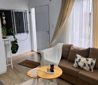 Concordia House | Casa de dos dormitorios en villa adela a 10 minutos del centro para 7 personas se aceptan mascotas