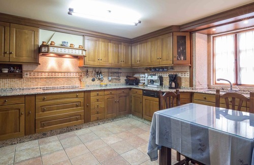 Cabana de Bergantinos House | Casa de Verdes rural tourism is an old farmhouse restored.