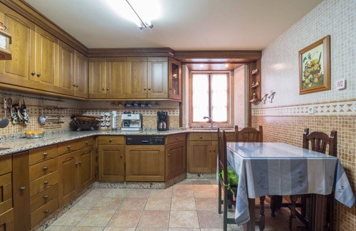 Cabana de Bergantinos House | Casa de Verdes rural tourism is an old farmhouse restored.
