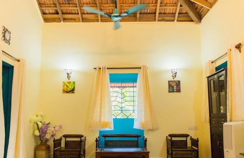 Parra Villa | Casa De Ganglas - Private Villa with Swimming Pool