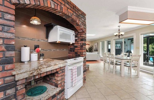 Mill Bay House | Casa De Kai Summary: