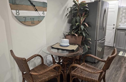 Doon South House | Casa De Kiwi - Family ready with King Bed and Queen Bed close to Conestoga, Golf