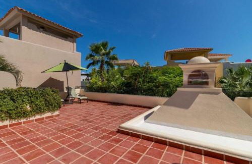 Loreto House | Casa De La Alegria 3BR by Casago