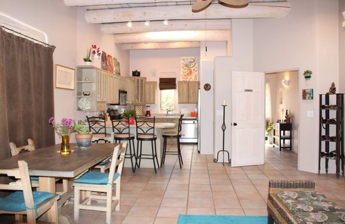Santa Fe House | Casa De La Luz - 2 BR/2 BA Charming Santa Fe Home-1.8 Mile to Plaza-Pet Friendly