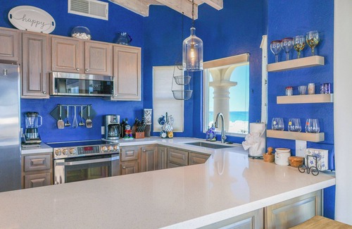 Las Conchas House | Casa de las Vistas: Soak in the sunset from this cozy beachview paradise