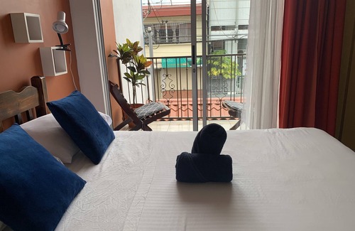 Turrialba House | Casa de Lis Hotel & Tourist Information Centre