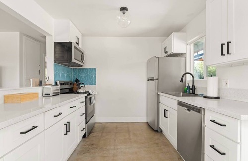 Yucca Valley House | Casa de Los Altos: Desert Garden w/HotTub & Pool