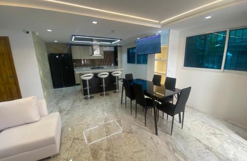 Cartagena District Apartment | Casa de lujo en barrio popular