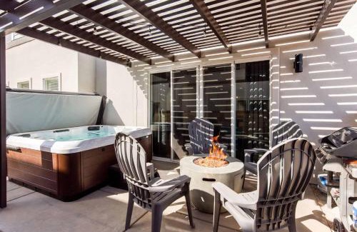 St. George House | Casa De Luz townhouse