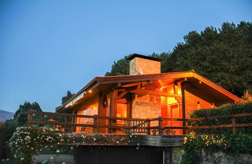 Freixieiro de Soutelo House | Casa de Madeira com Vistas Incríveis!