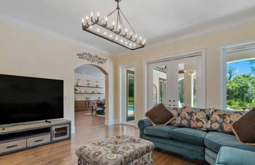 Citrus Park House | Casa de Mel Ray - Luxury Estate