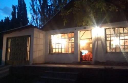 Tupungato Ski Chalet | Casa de montaña, valle del sol, potrerillos, Mendoza