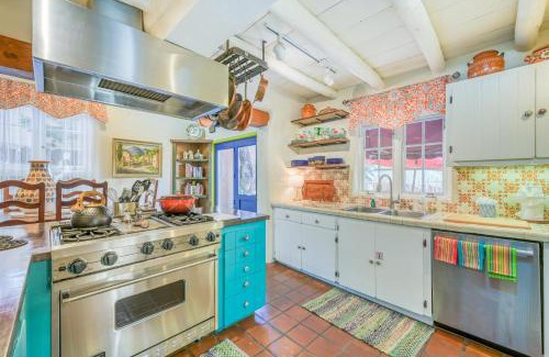 Historic Eastside House | Casa De Muneco