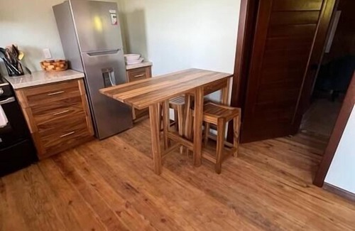Jonesville Apartment | Casa de Nómadas - 1 Bedroom Retreat East
