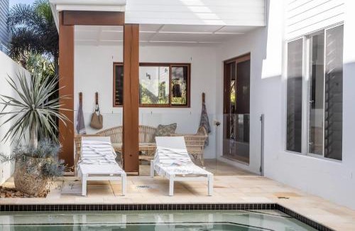 Casuarina House | Casa De Palmeras