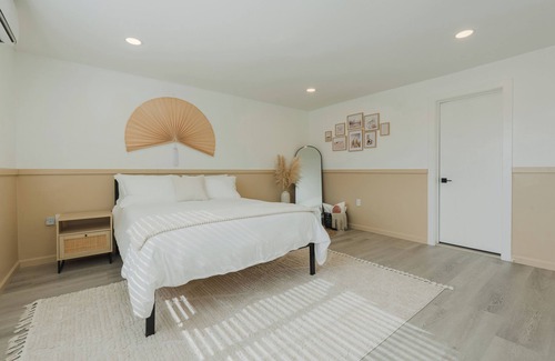 Wonder Valley House | Casa De Paz / Hidden Game Room / Hot Tub / Pool / Stargazing
