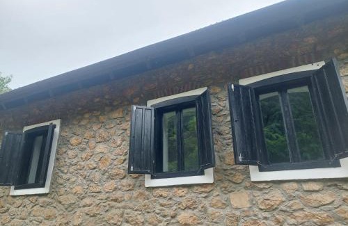 Ciclova Romana House | Casa de Piatra