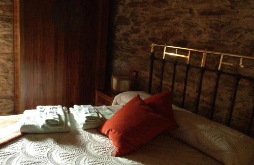 Muga de Alba House | Casa de piedra en Muga de Alba