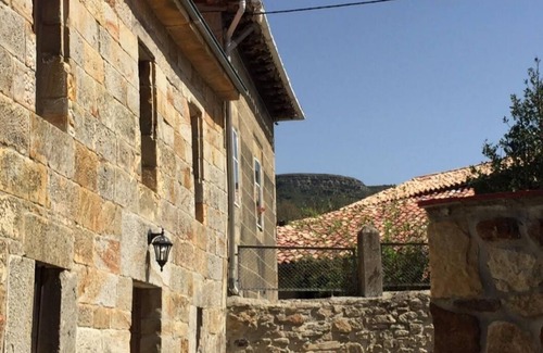 Valderredible Cottage | Casa de Piedra Encantadora