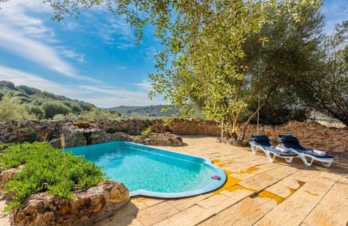 Puente Genil House | Casa de Piedra La Laguna de Tiscar Puente Genil by Ruralidays